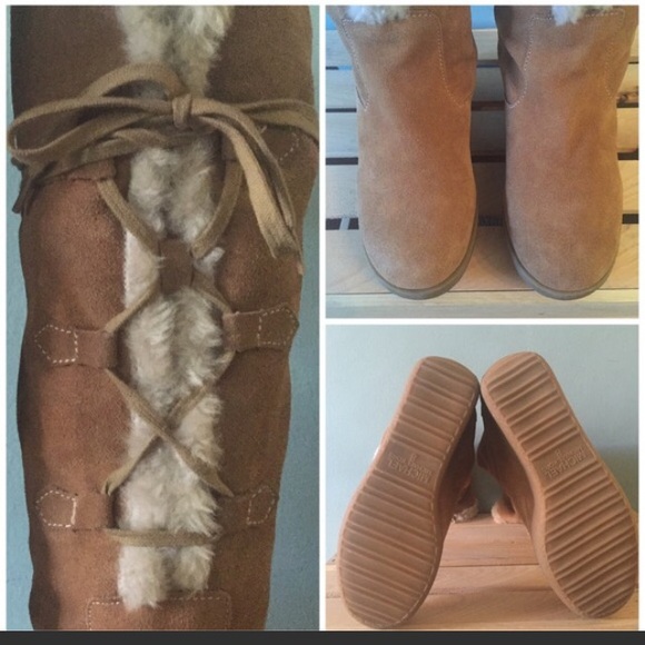 Michael Kors "Beaverton" Sherpa and Suede boots. - Picture 5 of 6